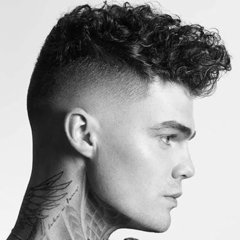 CORTE-DE-PELO-RIZADO-HOMBRE-PALMA-DE-MALLORCA-ULTIMAS-TENDENCIAS-PELUQUERIA-MOURE-32
