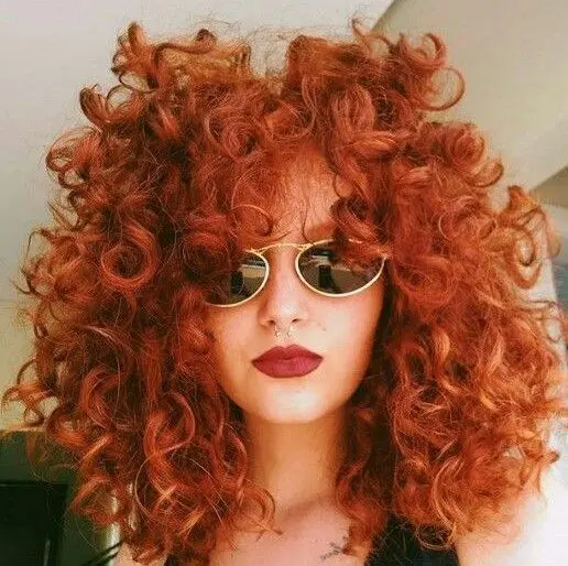 MECHAS-Y-COLORES-ROJIZOS-COBRIZOS-Y-PELIROJO-PELUQUERIA-MOURE-MALLORCA-PELO-RIZADO-10