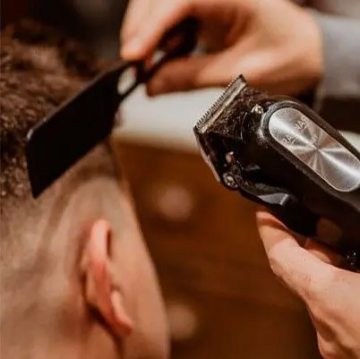 PELUQUERIA-HOMBRE-BARBERIA-MALLORCA-MOURE-19