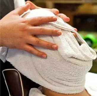 TRATAMIENTO-FACIAL-PELUQUERIA-HOMBRE-BARBERIA-PALMA-DE-MALLORCA-MOURE-11