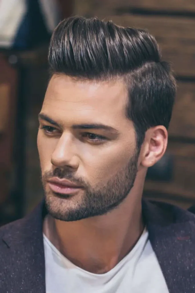 corte-de-pelo-hombre-raya-al-lado-tendencias-5