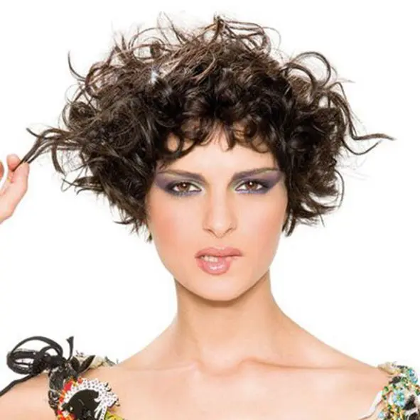 corte-media-melena-pelo-rizado-estilo-evase-moure-palma-1
