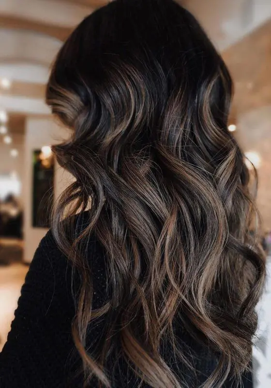 mechas-pelo-castano-themaneartistry_382f6288_1280x1828-1
