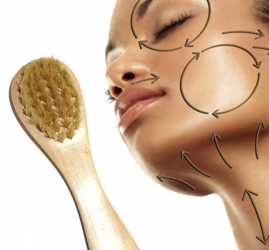 LIMPIEZXA-FACIAL-CON-CEPILLO-MALLORCA-4