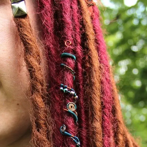 RASTAS-PELUQUERIA-MOURE-MALLORCA-ADORNOS-1