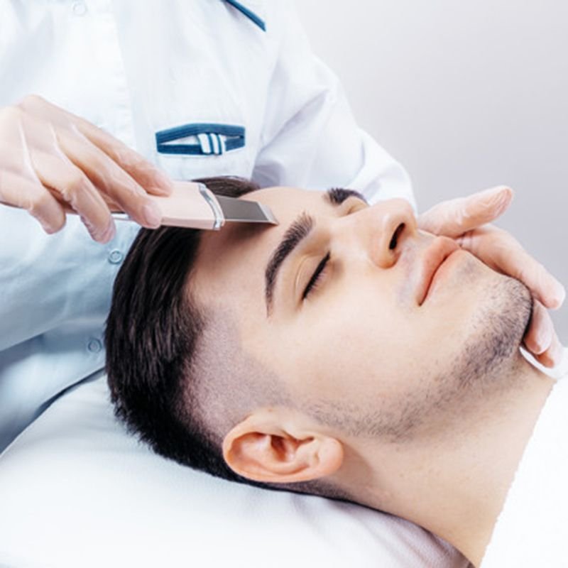 TRATAMIENTO-FACIAL-PARA-HOMBRE-PALMA-DE-MALLORCA-CENTROS-MOURE-3