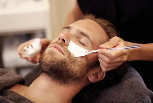 TRATAMIENTO-FACIAL-PELUQUERIA-HOMBRE-BARBERIA-PALMA-DE-MALLORCA-MOURE-4